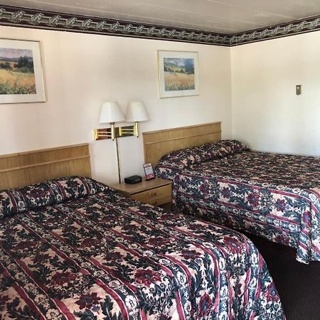 Seaway Motel Roosevelt Park ภายนอก รูปภาพ