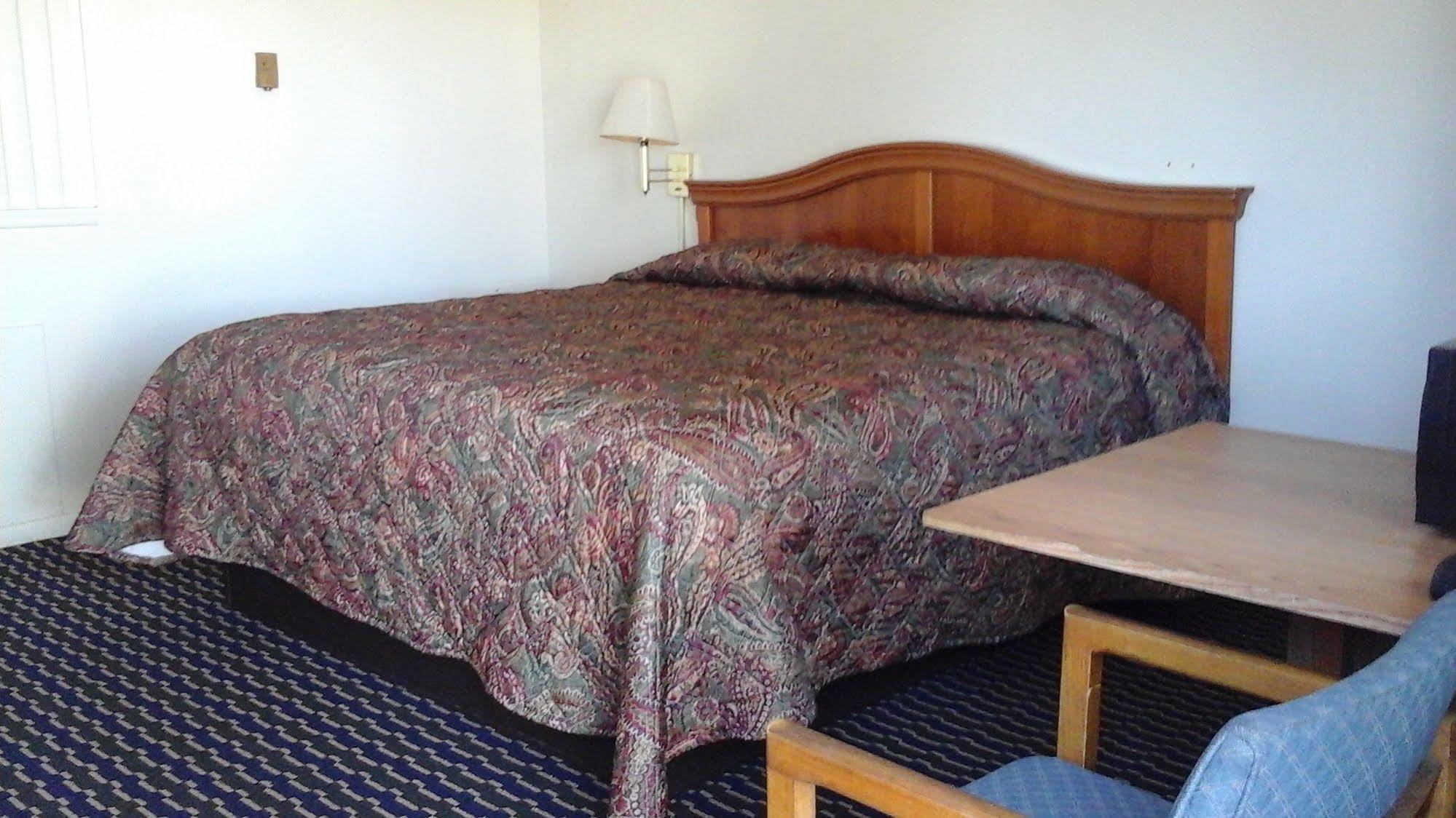 Seaway Motel Roosevelt Park ภายนอก รูปภาพ